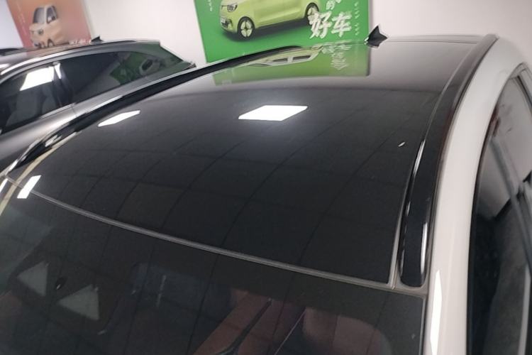 Used ARCFOX Alpha T5 2026 Model Range-Extended 1215 Yuanjing Smart Driving Version Roof