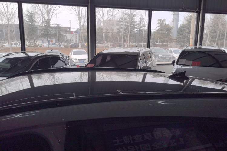 Used ARCFOX Alpha T5 2026 Model Range-Extended 1215 Yuanjing Smart Driving Version Roof