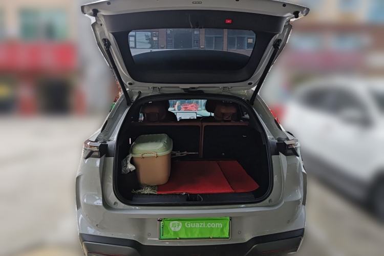 Used ARCFOX Alpha T5 2026 Model Range-Extended 1215 Yuanjing Smart Driving Version Trunk