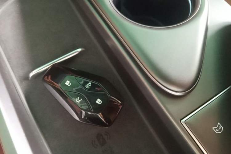 Used ARCFOX Alpha T5 2026 Model Range-Extended 1215 Intelligent Enjoyment Version Vehicle Key