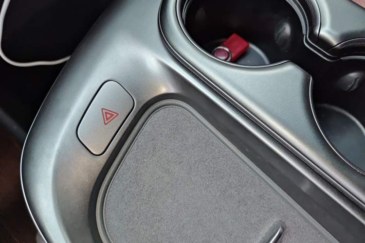 Used ARCFOX Alpha T5 2026 Model Range-Extended 1215 Yuanjing Smart Driving Version Vehicle Key