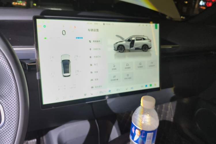 Used ARCFOX Alpha T5 2026 Model Pure Electric 560 Yuanjing Smart Driving Version Audio And AC Panel