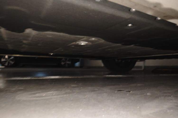 Used ARCFOX Alpha T5 2026 Model Pure Electric 660 Yuanjing Divine Driving Version Chassis Front Left