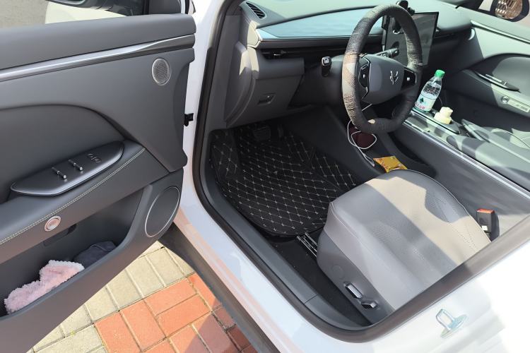 Used ARCFOX Alpha T5 2026 Model Pure Electric 560 Yuanjing Smart Driving Version Driver Seat