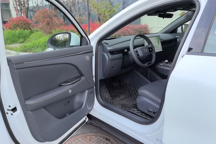 Used ARCFOX Alpha T5 2026 Model Pure Electric 560 Intelligent Enjoyment Version Driver Seat