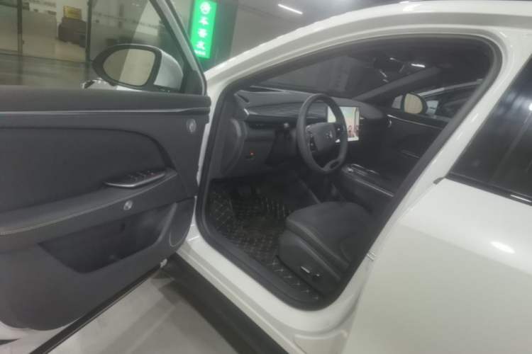 Used ARCFOX Alpha T5 2026 Model Pure Electric 560 Intelligent Enjoyment Version Driver Seat