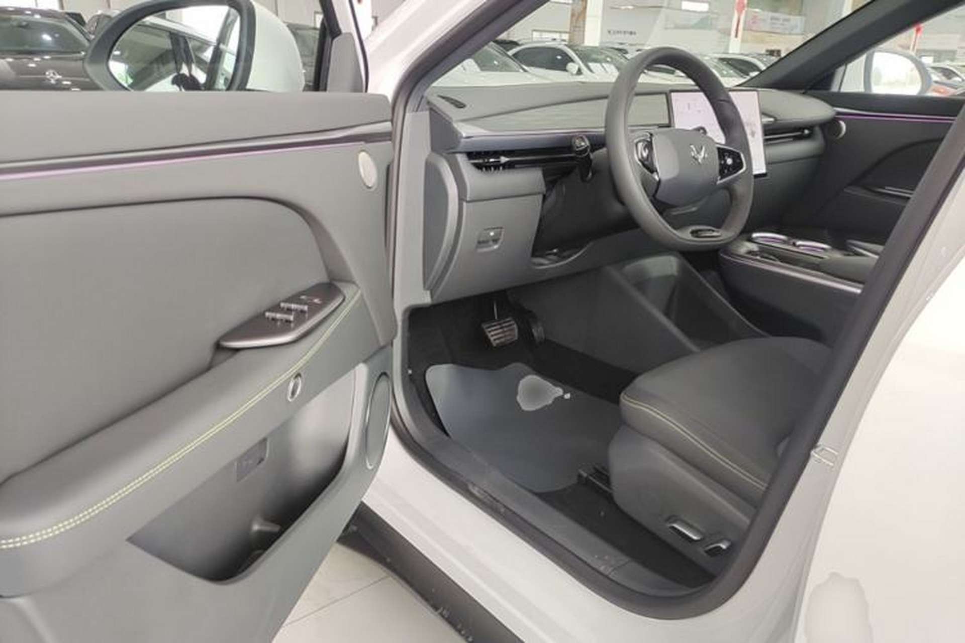 Used ARCFOX Alpha T5 2026 Model Pure Electric 660 Yuanjing Divine Driving Version Driver Seat