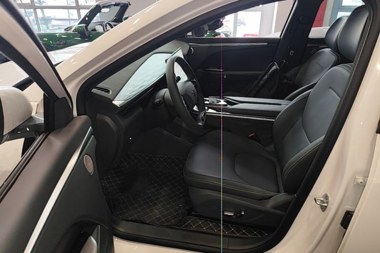 Used ARCFOX Alpha T5 2026 Model Pure Electric 560 Yuanjing Smart Driving Version Driver Seat