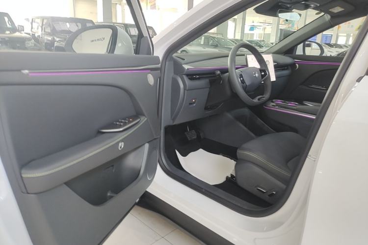 Used ARCFOX Alpha T5 2026 Model Pure Electric 560 Yuanjing Smart Driving Version Driver Seat