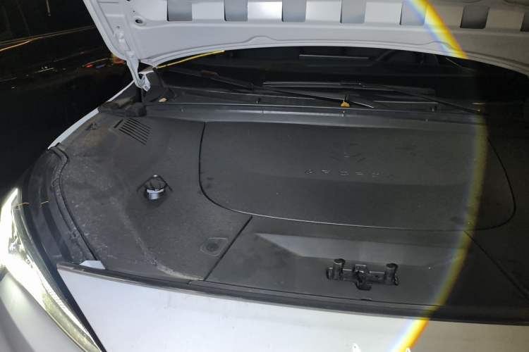 Used ARCFOX Alpha T5 2026 Model Pure Electric 560 Yuanjing Smart Driving Version Engine Bay Right