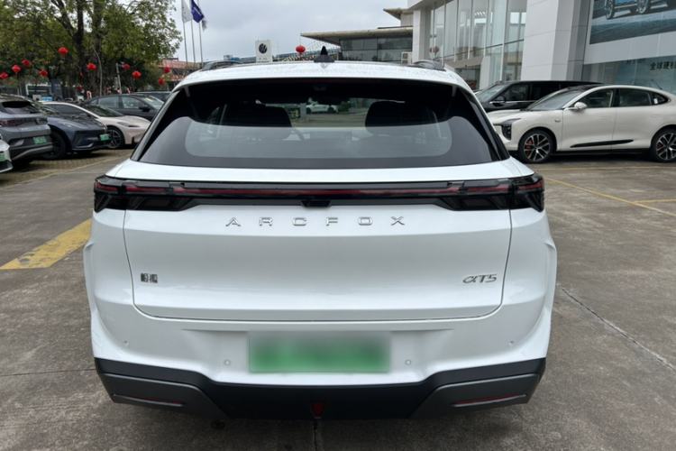 Used ARCFOX Alpha T5 2026 Model Range-Extended 1215 Yuanjing Smart Driving Version Exterior 5