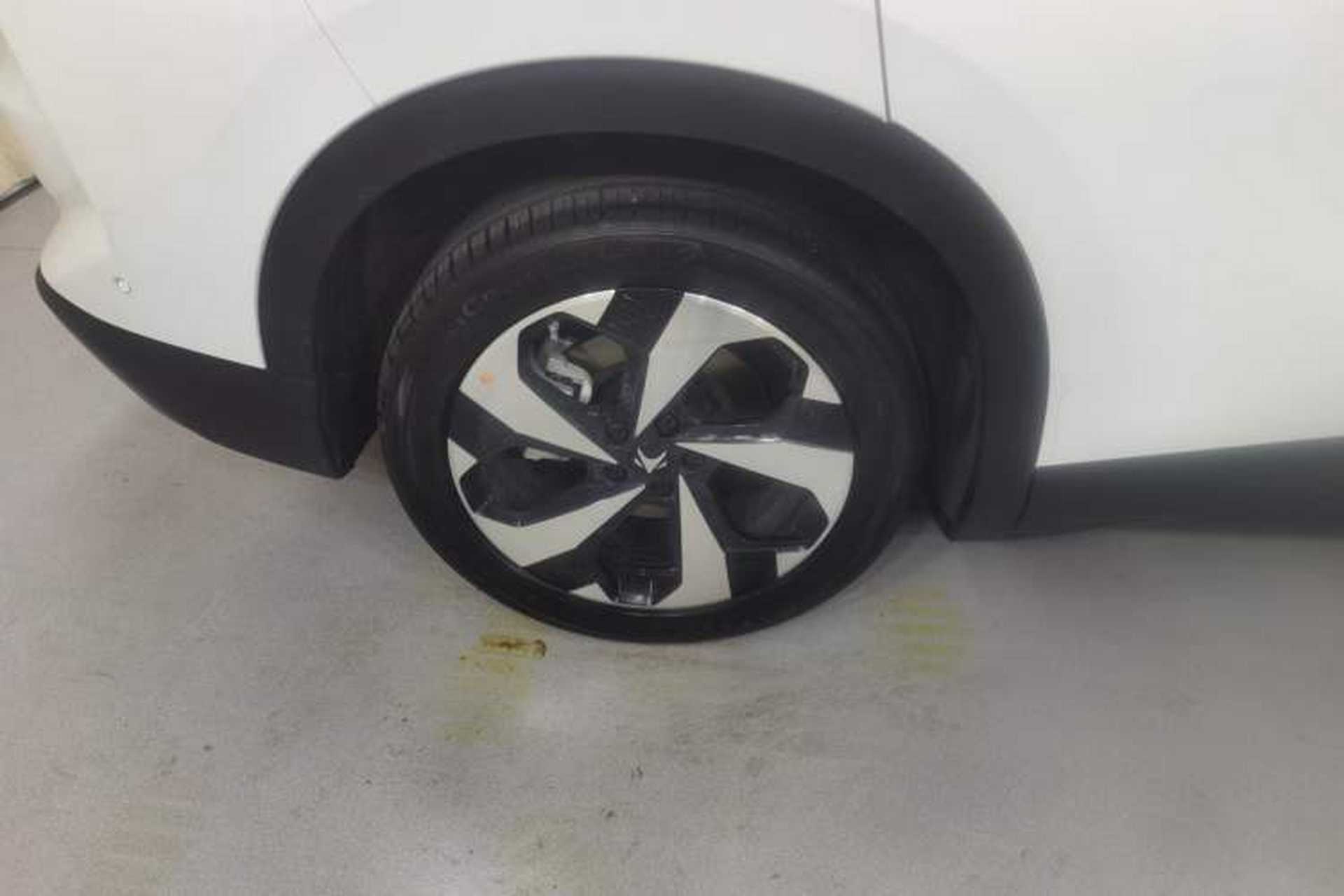 Used ARCFOX Alpha T5 2026 Model Range-Extended 1215 Yuanjing Smart Driving Version Exterior 5