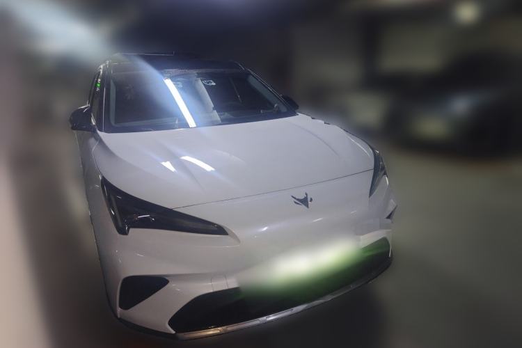 Used ARCFOX Alpha T5 2026 Model Pure Electric 660 Yuanjing Divine Driving Version Front Right 45 Deg