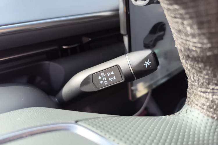 Used ARCFOX Alpha T5 2026 Model Pure Electric 560 Yuanjing Smart Driving Version Gear Lever