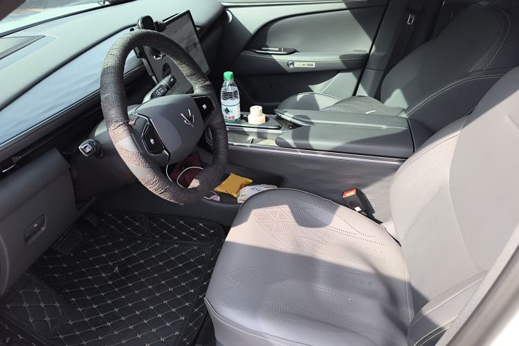 Used ARCFOX Alpha T5 2026 Model Pure Electric 560 Yuanjing Smart Driving Version Left Front Seat