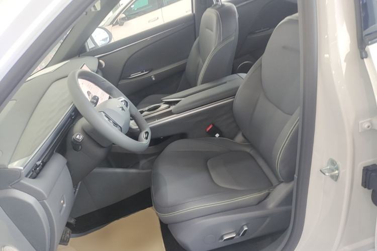 Used ARCFOX Alpha T5 2026 Model Pure Electric 560 Intelligent Enjoyment Version Left Front Seat