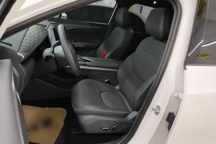 Used ARCFOX Alpha T5 2026 Model Pure Electric 560 Yuanjing Smart Driving Version Left Front Seat