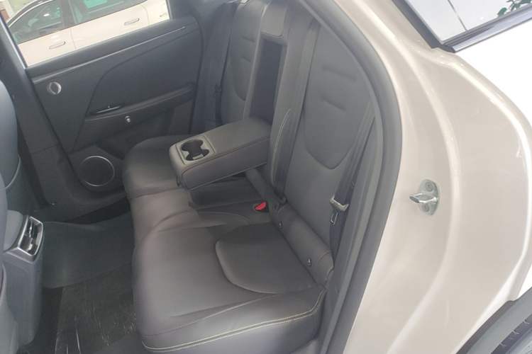 Used ARCFOX Alpha T5 2026 Model Pure Electric 560 Intelligent Enjoyment Version Left Rear Seat