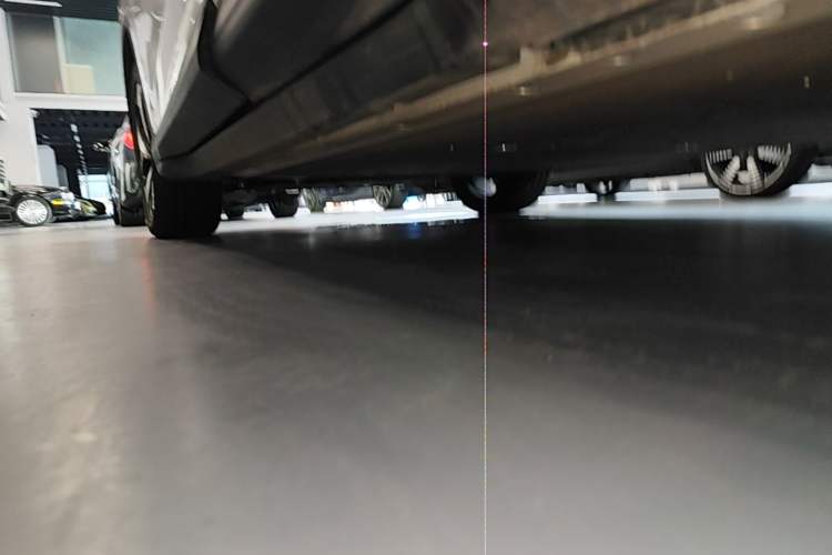 Used ARCFOX Alpha T5 2026 Model Pure Electric 560 Yuanjing Smart Driving Version Left Side Sill