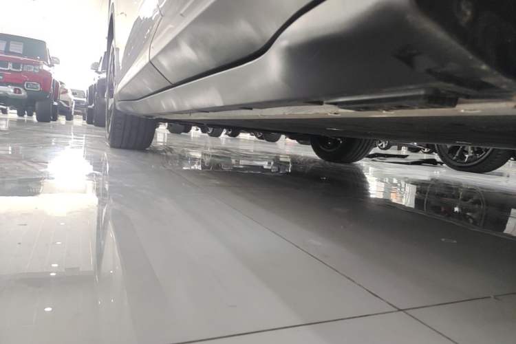 Used ARCFOX Alpha T5 2026 Model Pure Electric 560 Yuanjing Smart Driving Version Left Side Sill