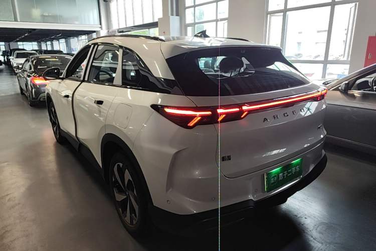 Used ARCFOX Alpha T5 2026 Model Pure Electric 560 Yuanjing Smart Driving Version Rear Left 45 Deg