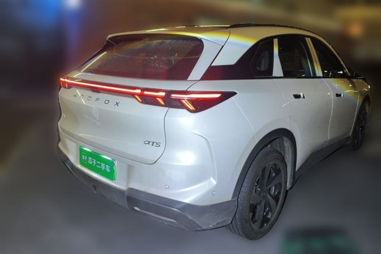 Used ARCFOX Alpha T5 2026 Model Pure Electric 560 Yuanjing Smart Driving Version Rear Right 45 Deg