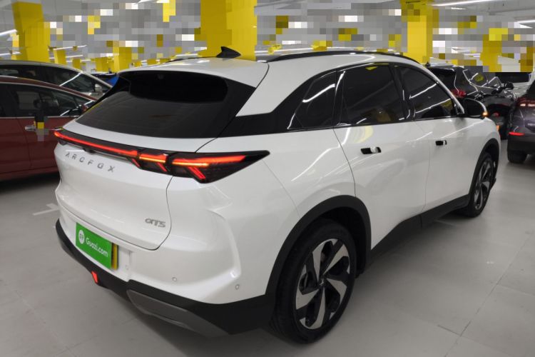 Used ARCFOX Alpha T5 2026 Model Pure Electric 560 Yuanjing Smart Driving Version Rear Right 45 Deg