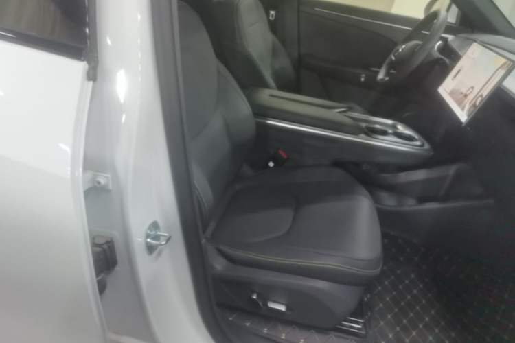 Used ARCFOX Alpha T5 2026 Model Pure Electric 560 Intelligent Enjoyment Version Right Front Seat