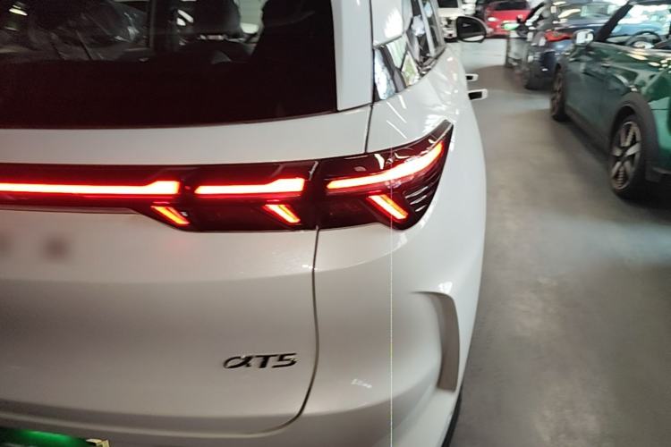 Used ARCFOX Alpha T5 2026 Model Pure Electric 560 Yuanjing Smart Driving Version Right Rear Taillight