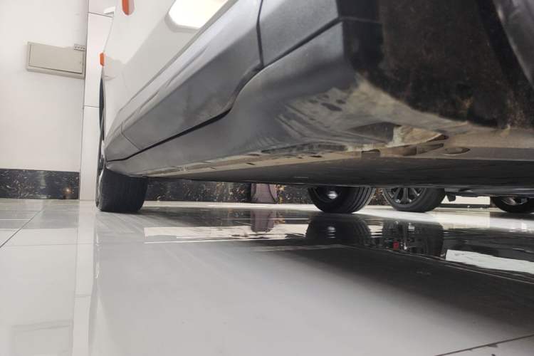 Used ARCFOX Alpha T5 2026 Model Pure Electric 660 Yuanjing Divine Driving Version Right Side Sill