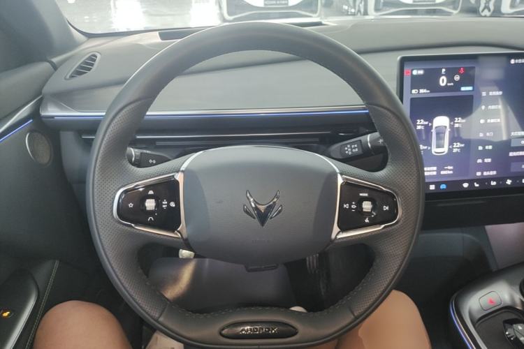 Used ARCFOX Alpha T5 2026 Model Pure Electric 660 Yuanjing Divine Driving Version Steering Wheel