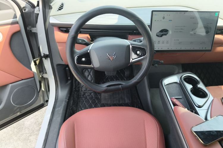 Used ARCFOX Alpha T5 2026 Model Pure Electric 660 Yuanjing Divine Driving Version Steering Wheel