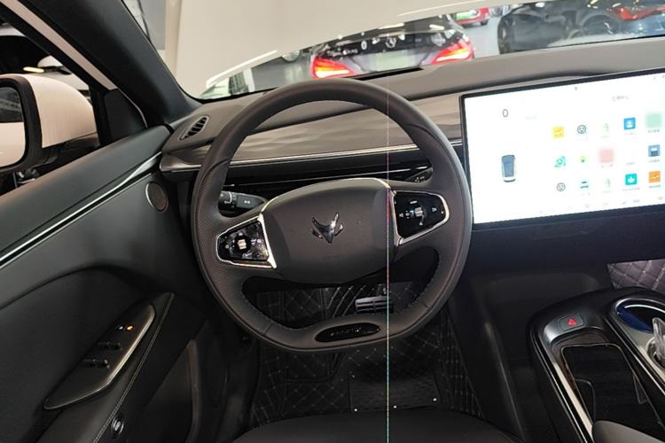 Used ARCFOX Alpha T5 2026 Model Pure Electric 560 Yuanjing Smart Driving Version Steering Wheel