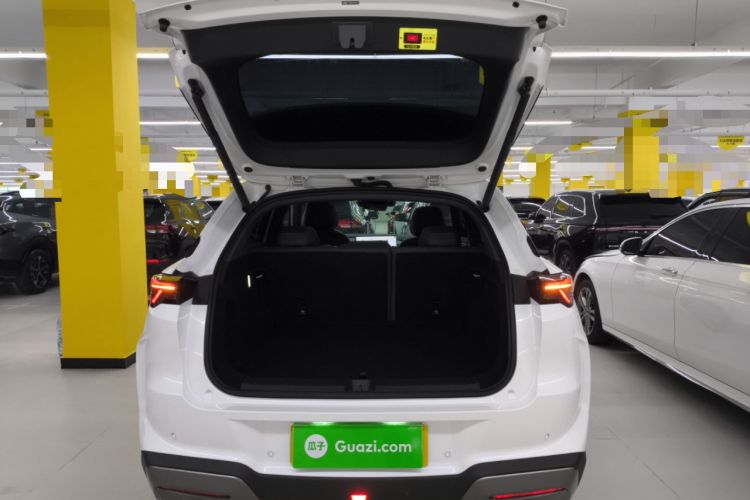 Used ARCFOX Alpha T5 2026 Model Pure Electric 560 Yuanjing Smart Driving Version Trunk