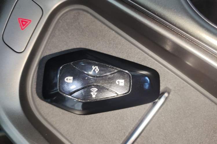 Used ARCFOX Alpha T5 2026 Model Pure Electric 560 Yuanjing Smart Driving Version Vehicle Key