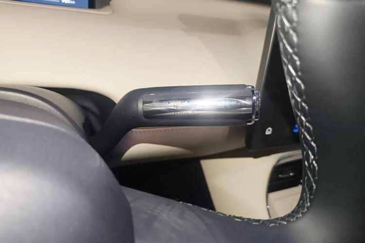 Used ARCFOX Ji Hu asks V9 2026 Model 1330 Ultra+ Gear Lever