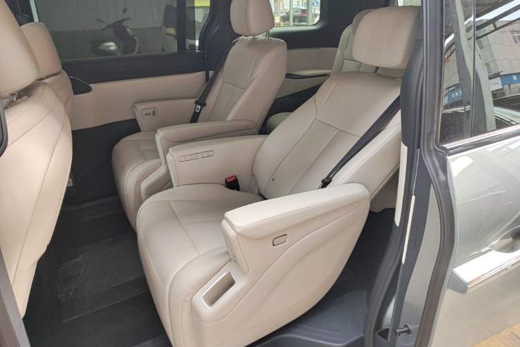 Used ARCFOX Ji Hu asks V9 2026 Model 1330 Ultra+ Left Rear Seat