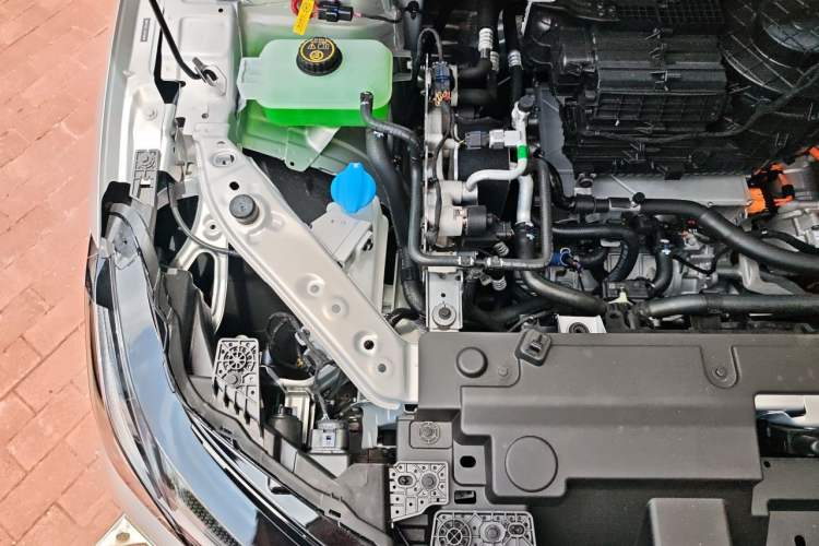 Used ARCFOX Jihu Beta S3 2026 Model 535 MAX+ Battery-Swap Version Engine Bay Right