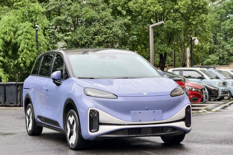 Used ARCFOX Kaola 2023 Family Edition Exterior 3