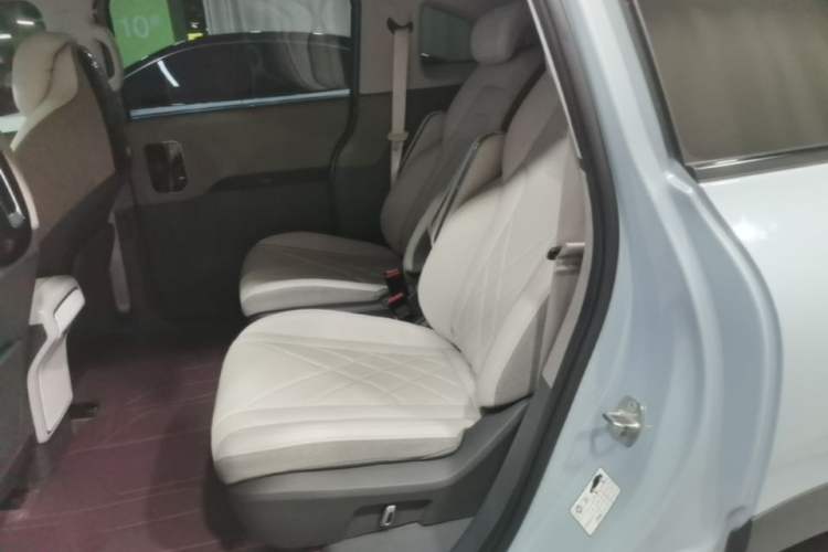 Used ARCFOX Kaola 2023 Family Edition Pro Left Rear Seat