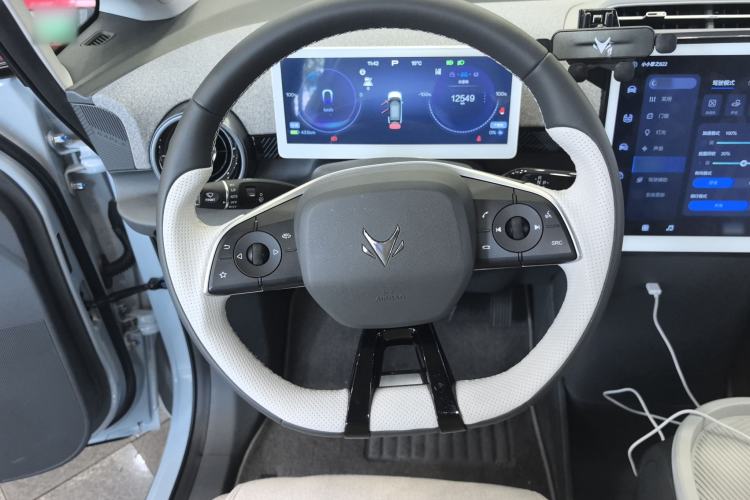 Used ARCFOX Kaola 2023 Family Edition Steering Wheel