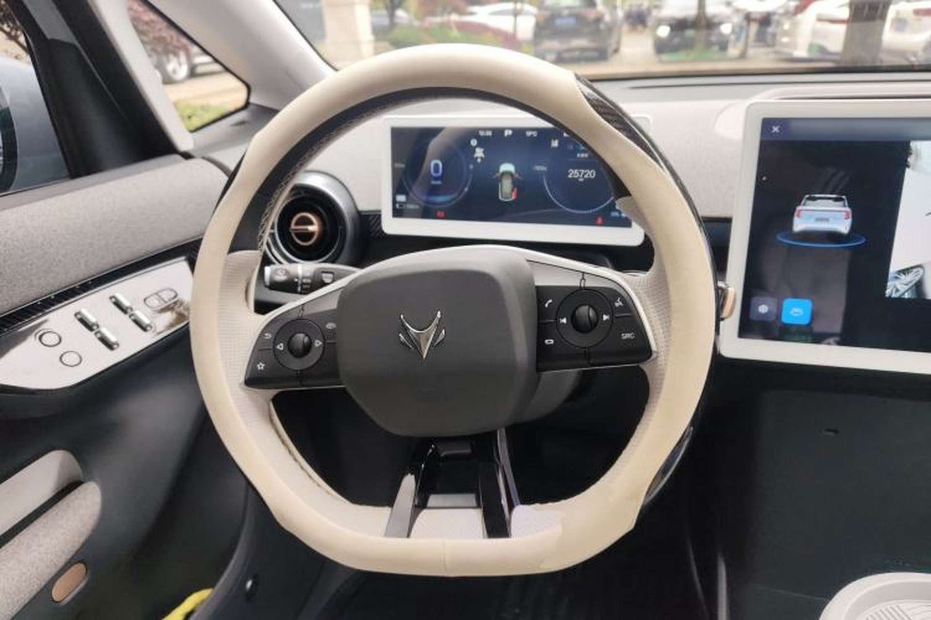Used ARCFOX Kaola 2023 Family Edition Steering Wheel