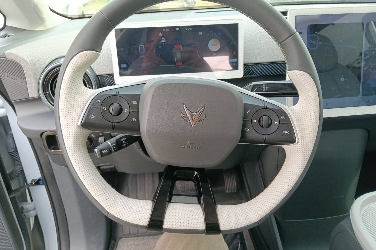 Used ARCFOX Kaola 2023 Family Edition Pro Steering Wheel