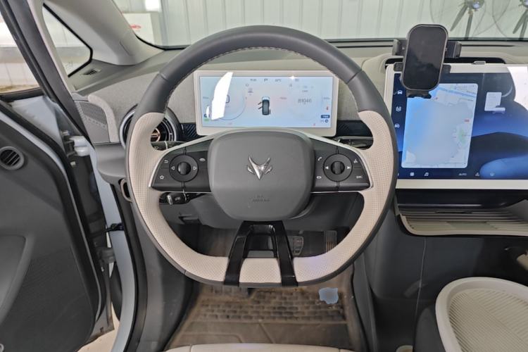 Used ARCFOX Kaola 2023 Family Edition Steering Wheel