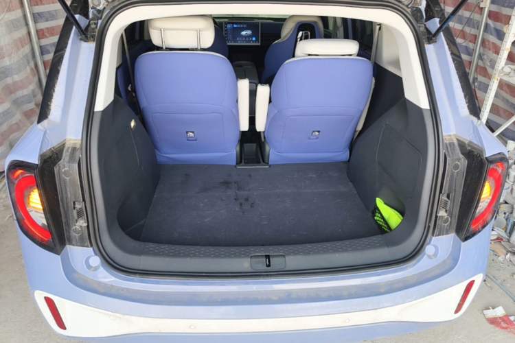 Used ARCFOX Kaola 2023 Family Edition Trunk