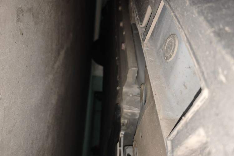 Used ARCFOX Kaola 2023 Family Edition Chassis Front Right