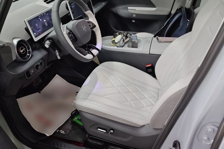Used ARCFOX Kaola 2023 Family Edition Left Front Seat
