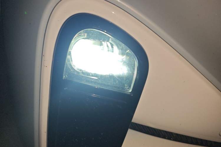 Used ARCFOX Kaola 2023 Family Edition Right Front Headlight