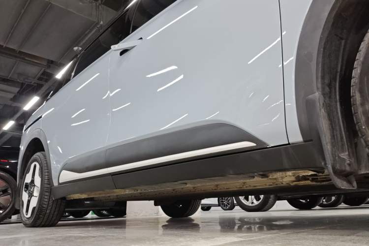 Used ARCFOX Kaola 2023 Family Edition Right Side Sill