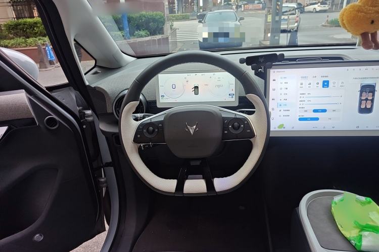 Used ARCFOX Kaola 2023 Family Edition Steering Wheel